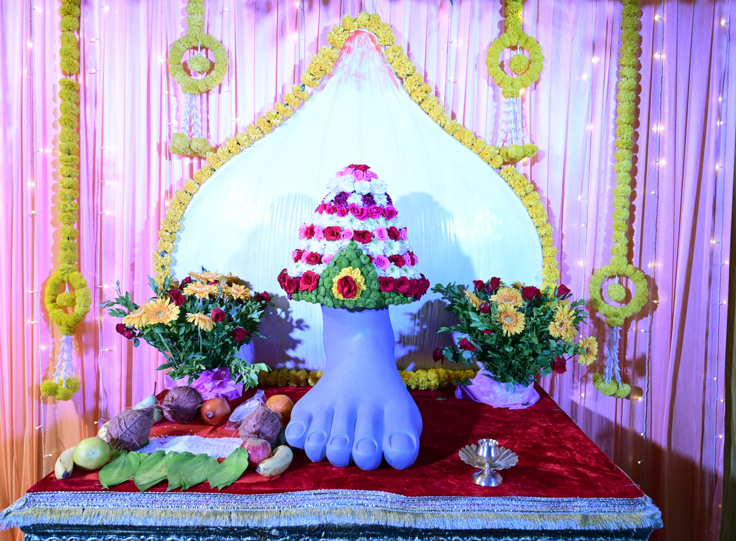Lalbaug cha raja paul pujan poojan